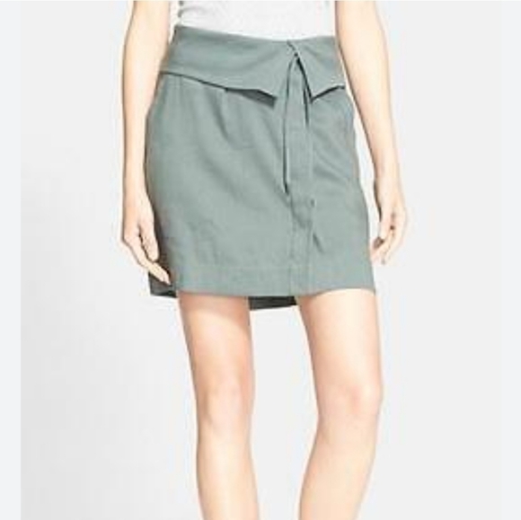Vince | Green Linen Blend Mini Skirt with Foldover Waist Size 2 - Picture 2 of 6